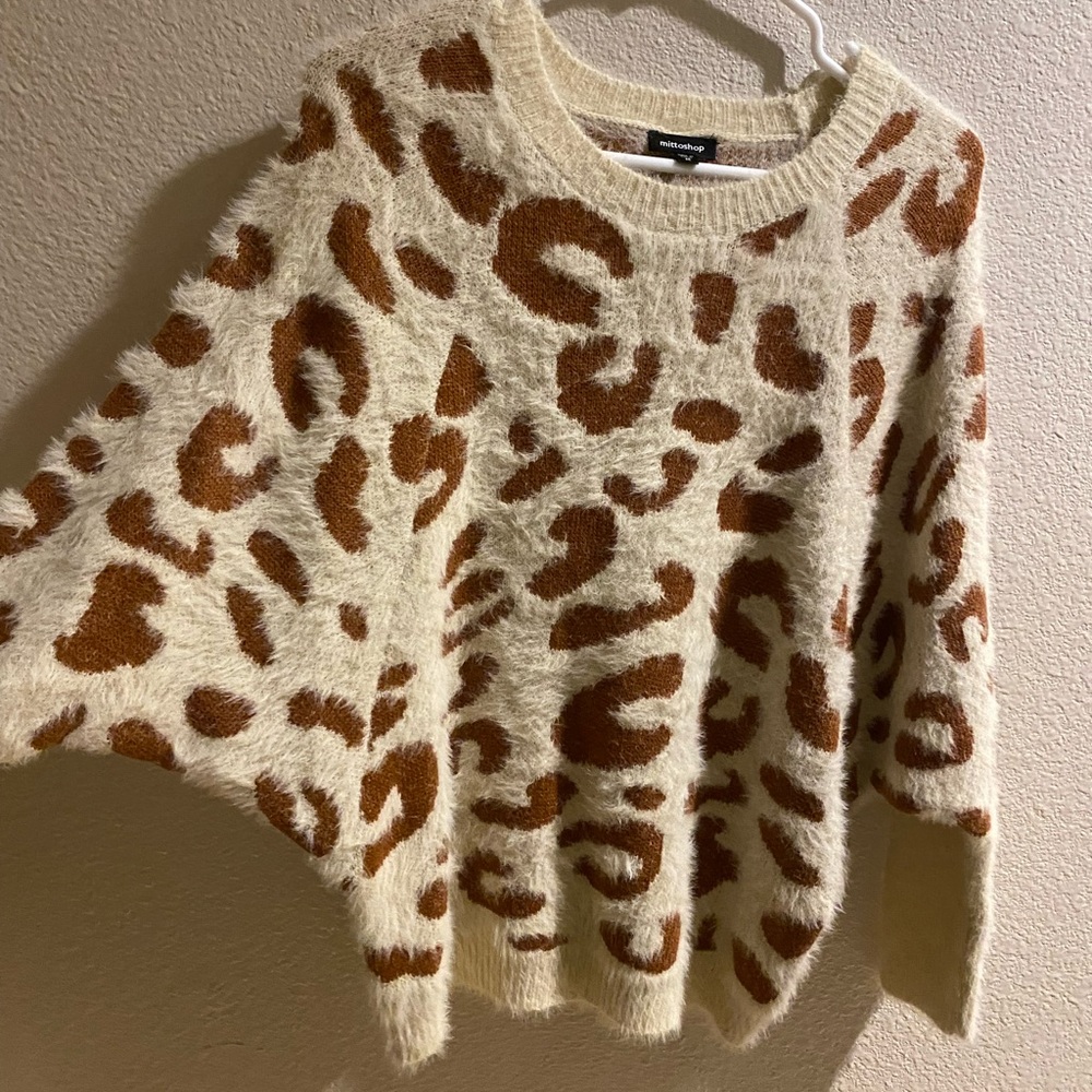 Woman’s Mittoshop size medium
